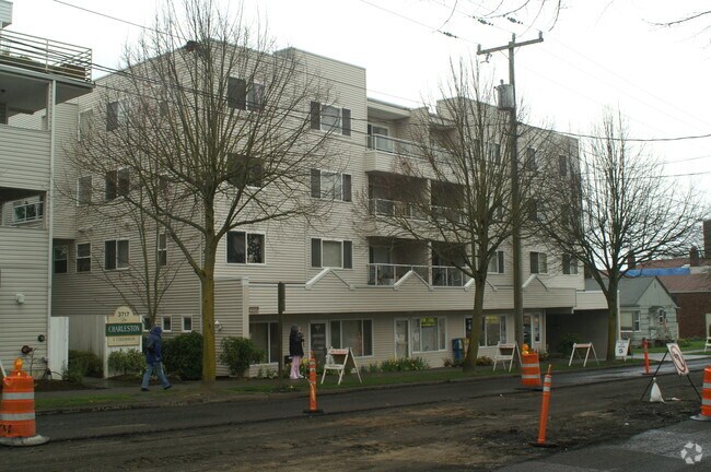 Building Photo - The Charleston
