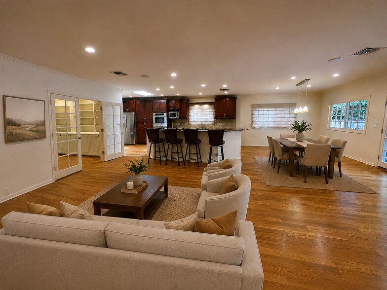 Building Photo - Rare Sherman Oaks Lease | 4beds + 3baths + Large Office in a tree lined street with a large yard,...