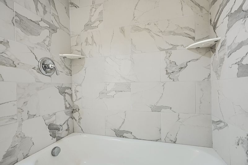 Building Photo - 8049 Lansdale Rd