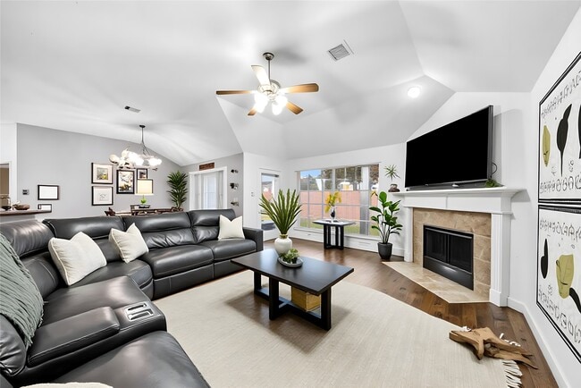 Building Photo - 2506 Spring Landing Dr