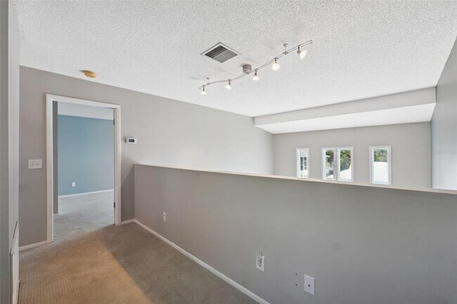 Building Photo - 428 E Klosterman Rd