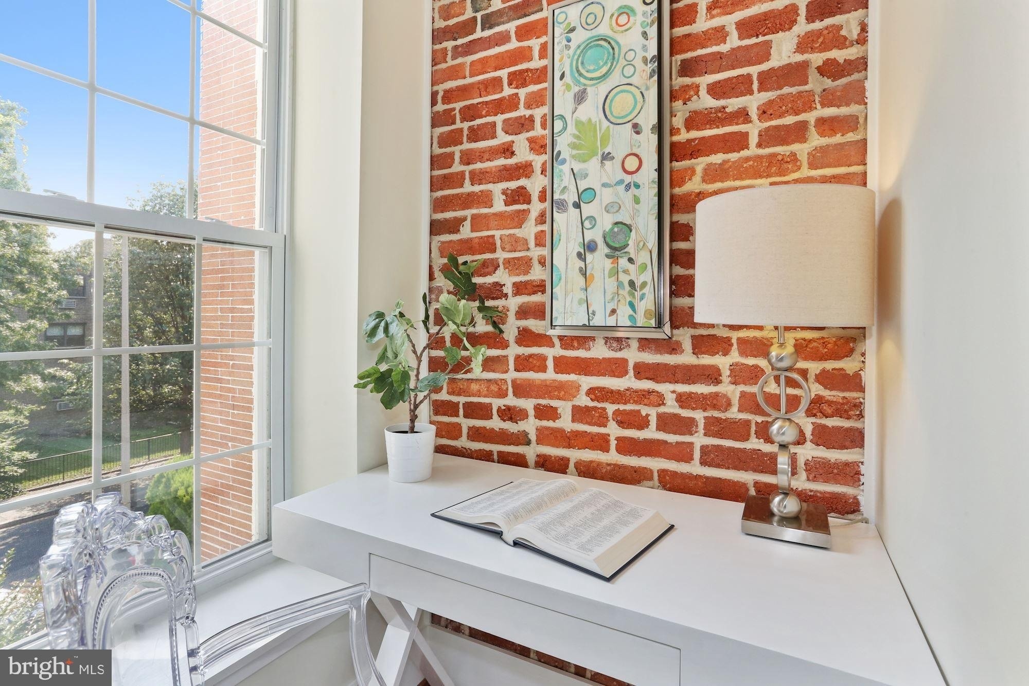 Building Photo - 1435 Euclid St NW