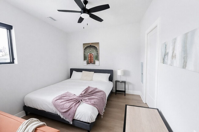 Building Photo - 4624 Douglas St