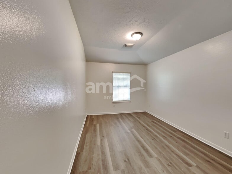 Building Photo - 3043 Crestbrook Bend Ln