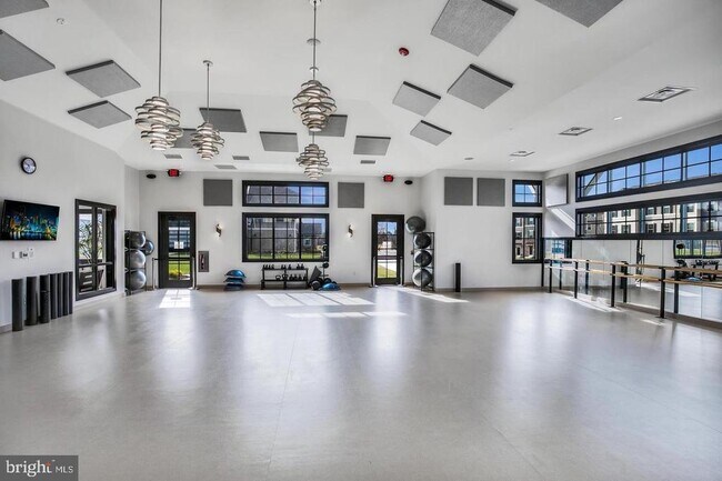 Building Photo - 3464 Sunset Ridge Dr