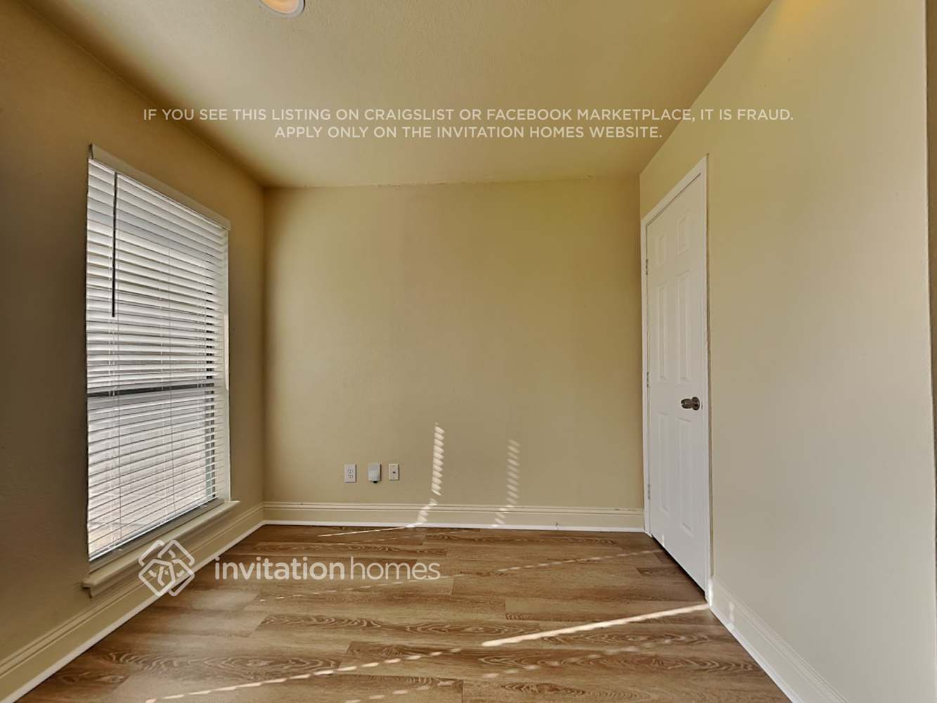 Building Photo - 801 Meadow Creek Dr