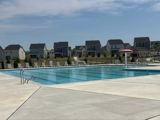 Building Photo - 2941 Ocean Sunrise Dr