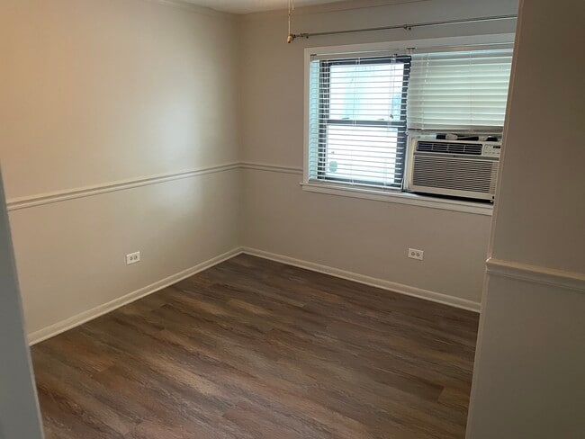 Building Photo - 109 S Elmwood Ave