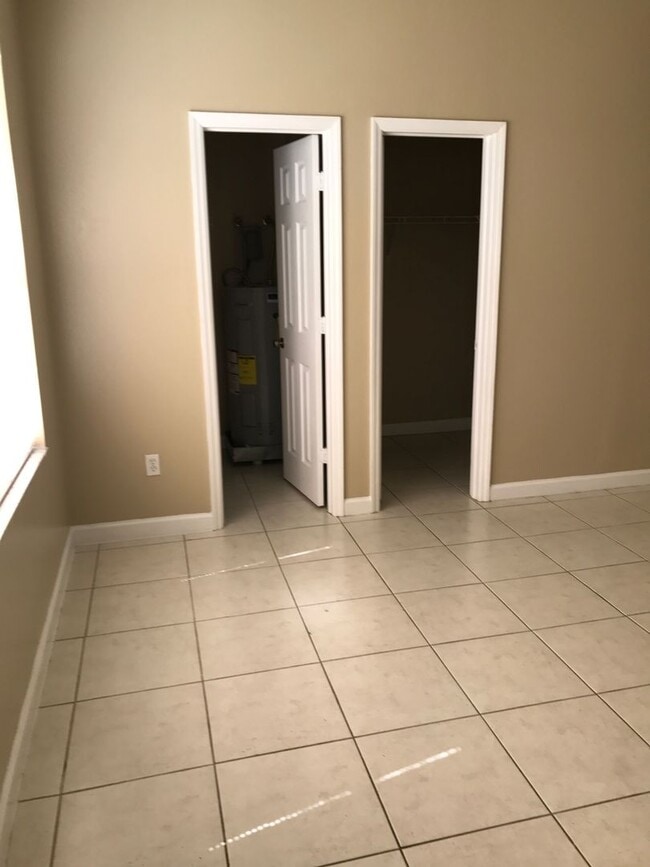 Building Photo - 251 SW 4th St