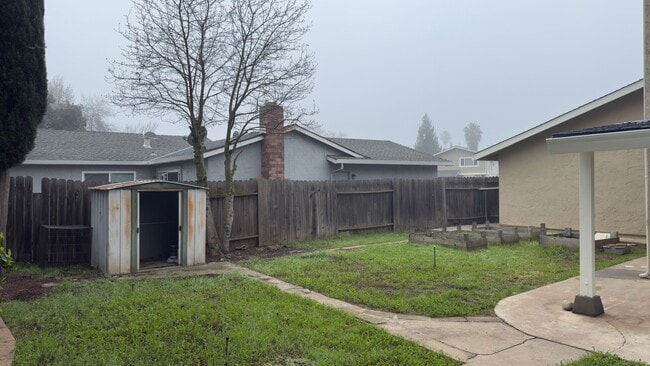 Building Photo - 4 Bedroom | 2.5 Bathroom | Single Family Home in Rosemont Available Now