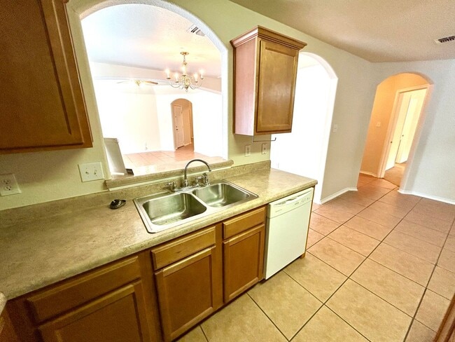 Building Photo - **MOVE IN SPECIAL** Welcome Home to Comfor...