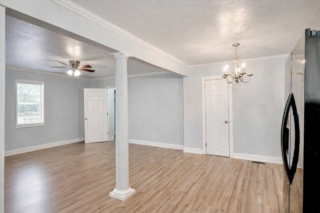 Building Photo - 3 Bedroom 2 Bath House for rent!