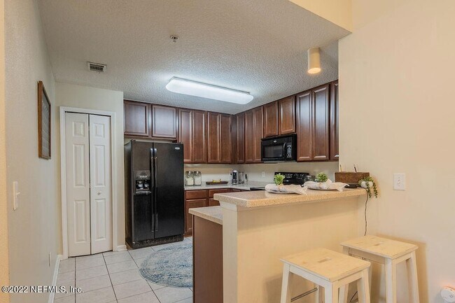 Building Photo - 13808 Herons Landing Way