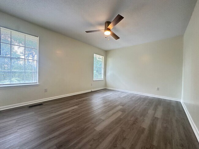 Building Photo - Home for rent in Gardendale