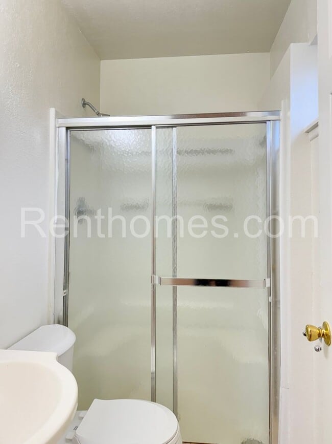 Building Photo - 5281 Constitution Rd