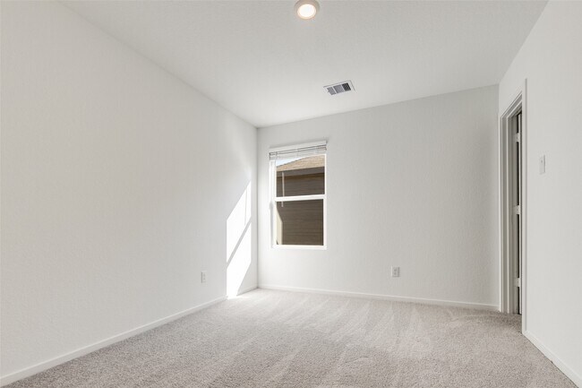 Building Photo - 1528 Crowson Rdg