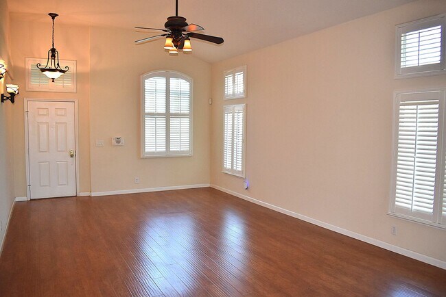 Building Photo - Browns Valley home with Boat and RV parking!