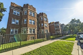 Building Photo - 7109-15 S Ridgeland Ave