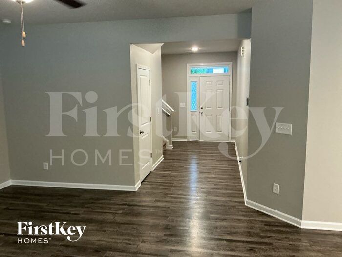 Building Photo - 9640 Hamel St