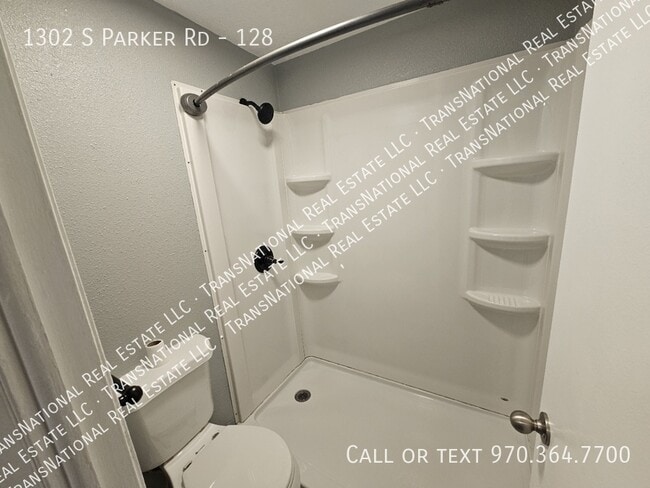 Building Photo - 1302 S Parker Rd