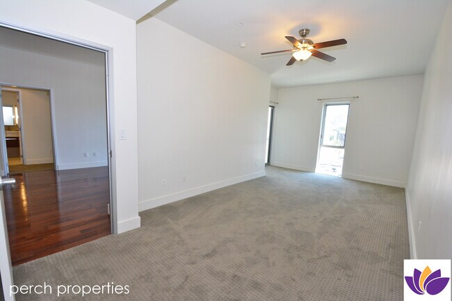 Building Photo - 6735 Yucca St