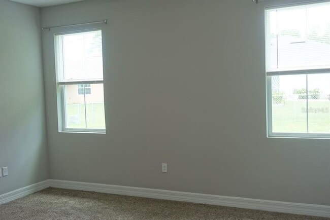 Building Photo - 5574 SW 128th Pl