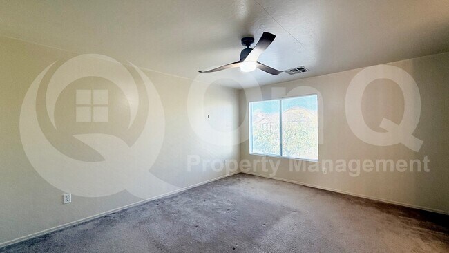 Building Photo - 4170 E Sheffield Ave