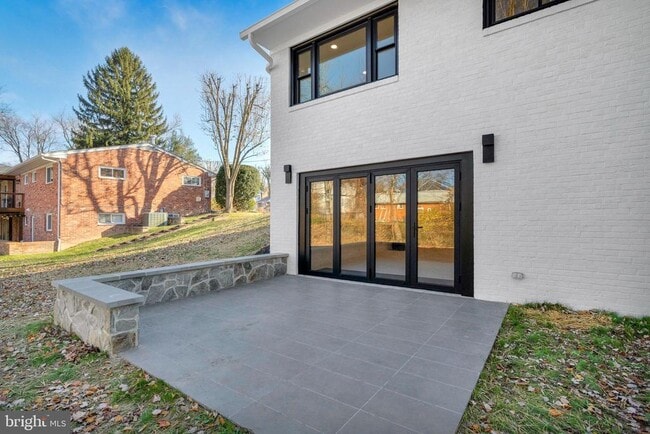 Building Photo - 6810 Weaver Ave