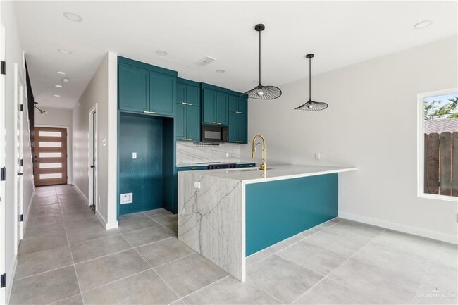 Building Photo - 14 Bicentennial Blvd