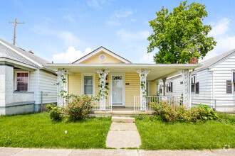 Building Photo - Cozy Living in Hamilton