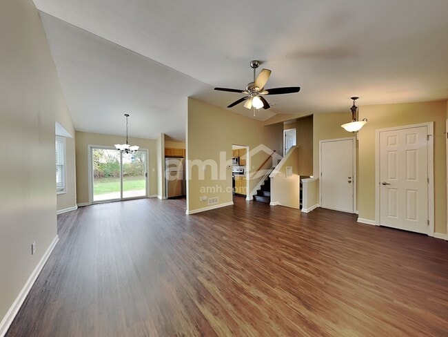 Building Photo - 5505 Dietrich Ave