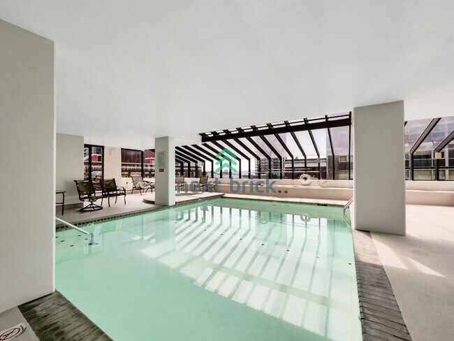 Building Photo - 1 BED & 1 BATH CONDO FOR RENT