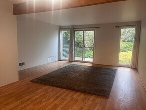 Building Photo - Hajek