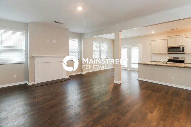 Building Photo - 4 Bedroom Pet-Friendly Home in Hampton, GA with Main Street Renewal