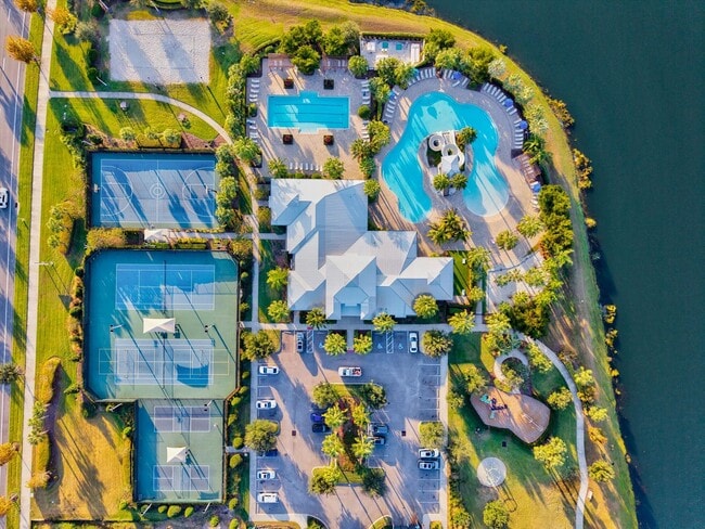 Building Photo - 5709 Silver Sun Dr