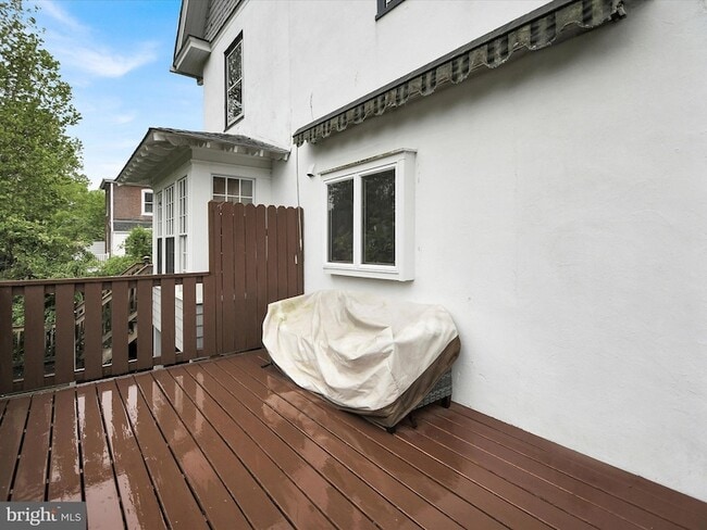 Building Photo - 3 Bells Mill Rd