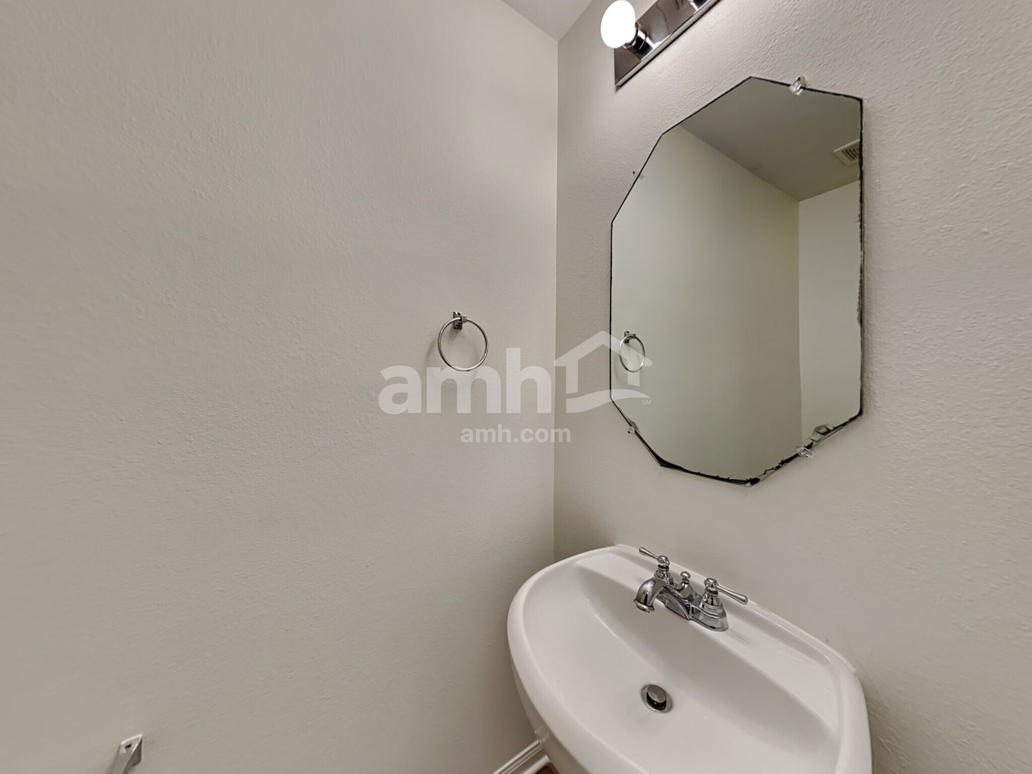 Building Photo - 19414 Dry Canyon Ct