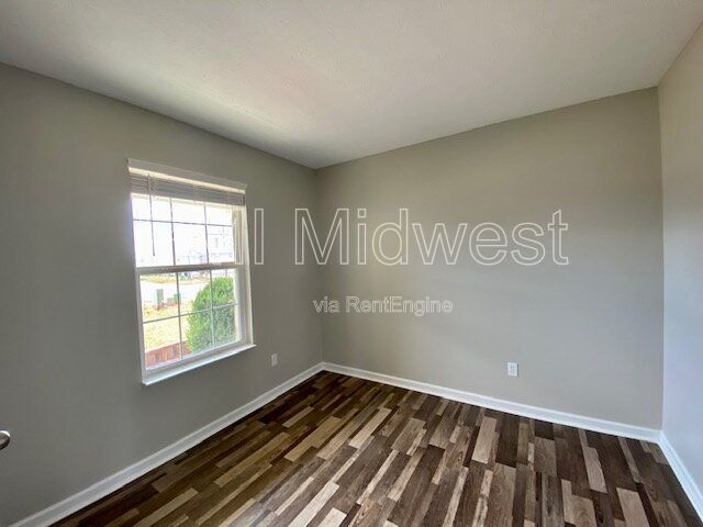 Building Photo - 8014 Harshaw Dr
