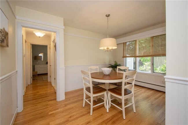 Building Photo - 23 Sherwood Rd