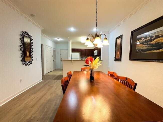 Building Photo - 1351 Tuscan Terrace