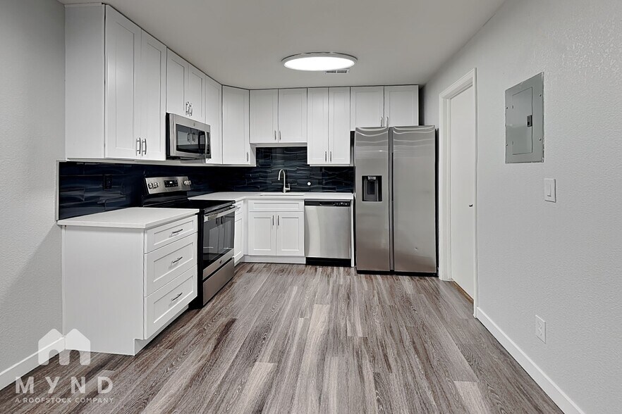 Building Photo - 970 S Dawson Way