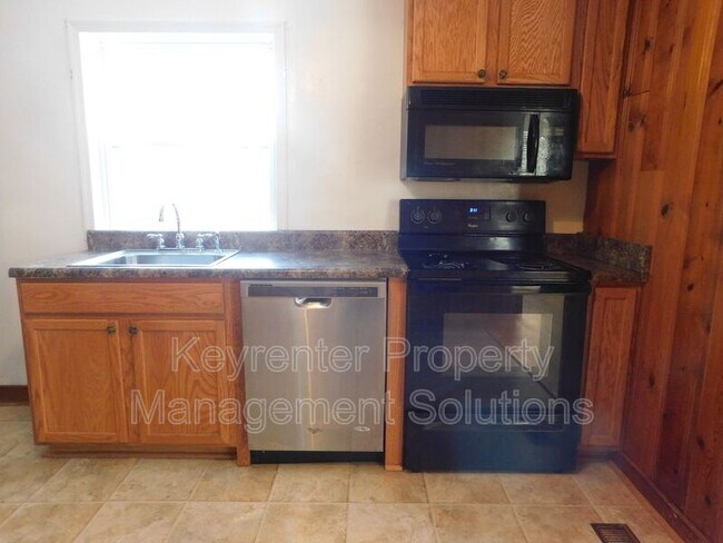 Building Photo - 277 Skyview Cir