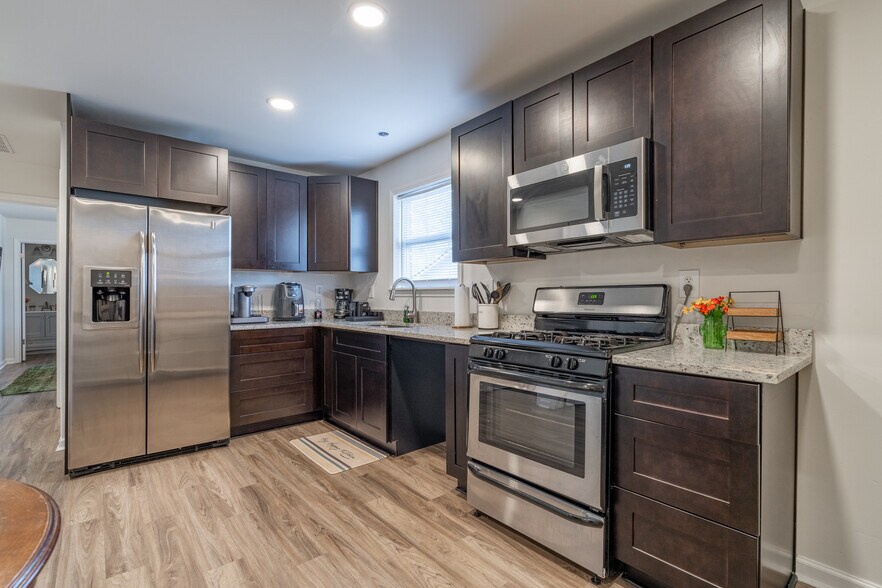 Building Photo - 2511 Washington Street Ext