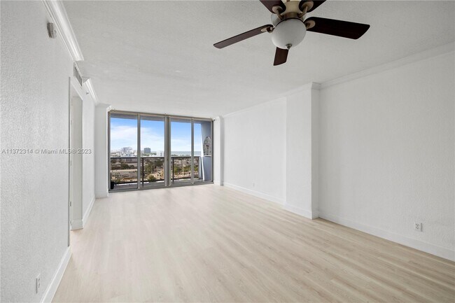 Building Photo - 401 69th St
