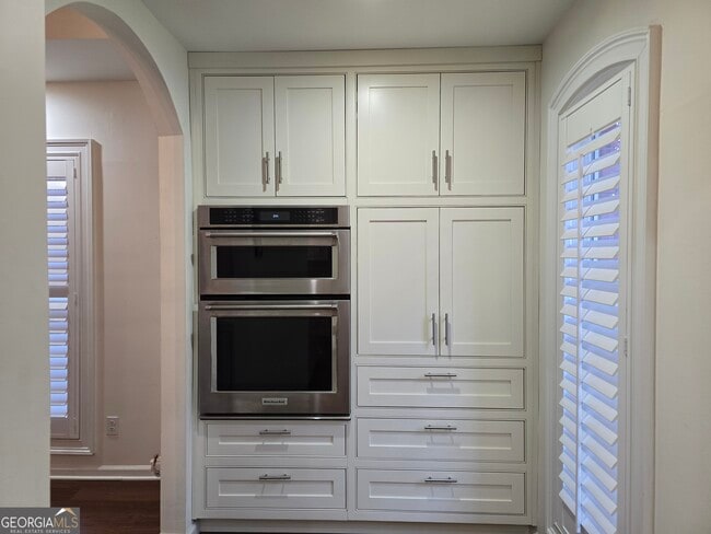 Building Photo - 65 Wyngate Dr