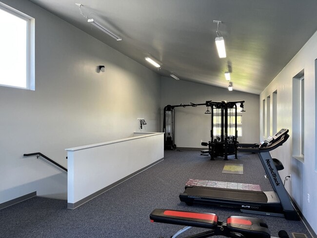 Building Photo - Built In 2021 - High End 2/2 Home With Full Access To Onsite Recreation Center With Pool!