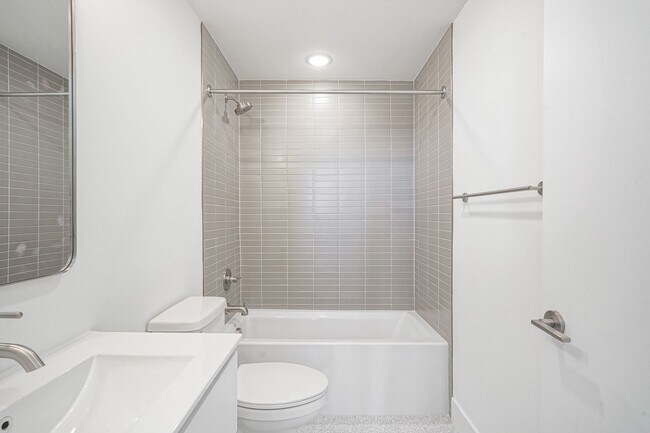 Building Photo - 2654 Coral St