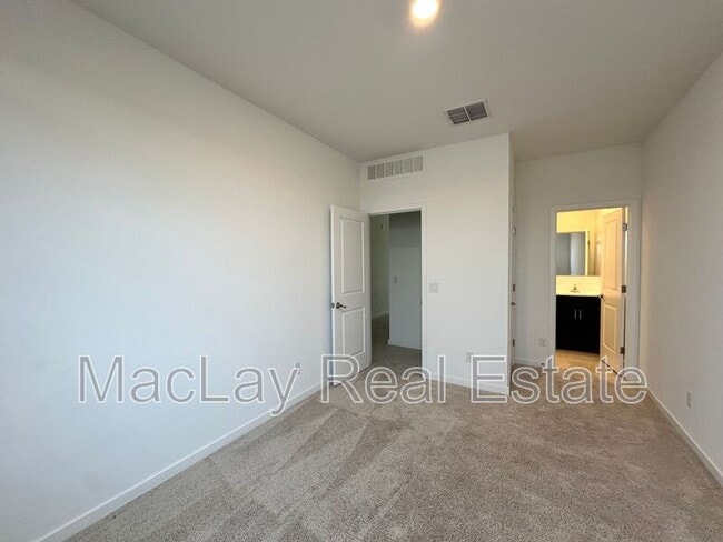 Building Photo - 25361 N 144th Dr