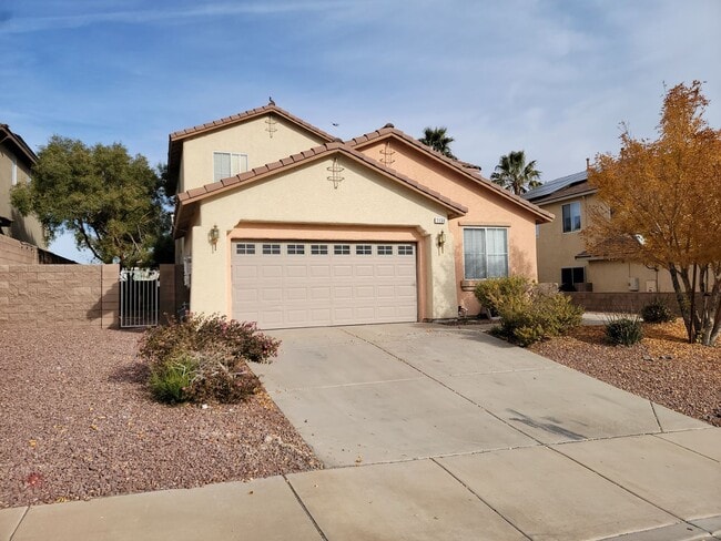 Building Photo - AWESOME HEDERSON GATED COMMUNITY TWO STORY