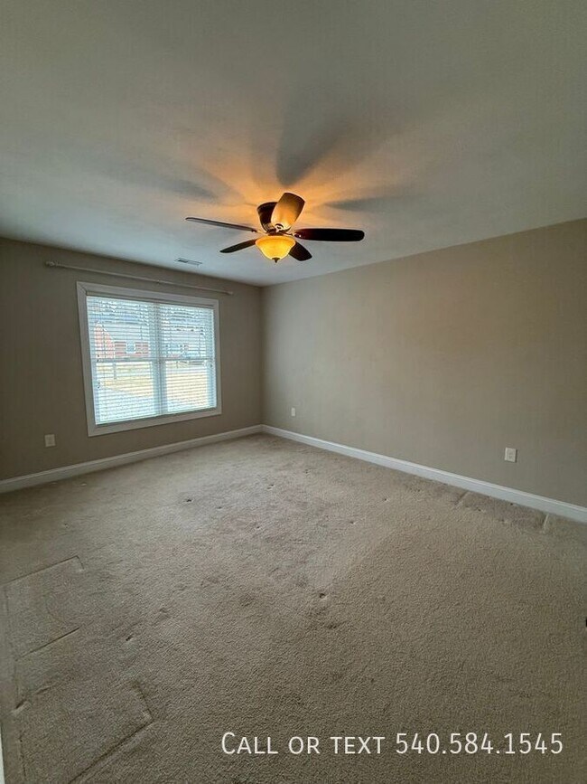 Building Photo - 839 Summerdean Ave NE